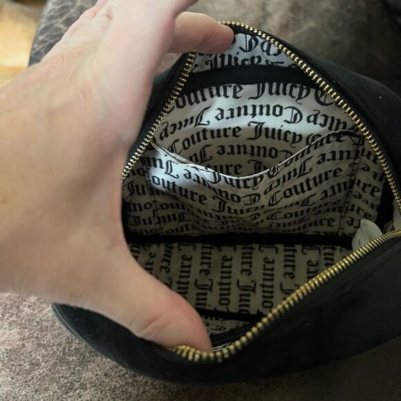 1 LEFT! Juicy Couture Crossbody Bag - Picture 6 of 8